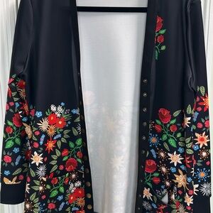 Floral Black Women's Cardigan Size Large NWOT